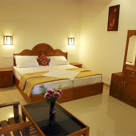 Holiday Villa Thekkady Buitenkant foto