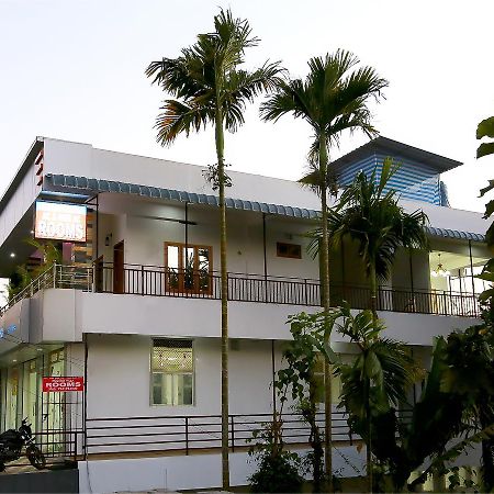 Holiday Villa Thekkady Buitenkant foto